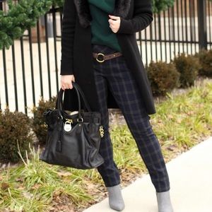 Cabi Connery Trouser, size 6 in Navy Plaid, NWT